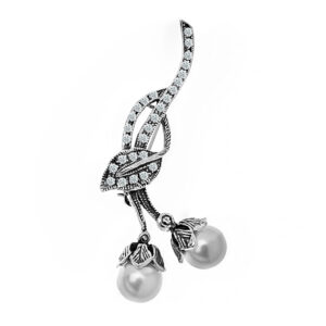 Broszka z cyrkoniami i perłami