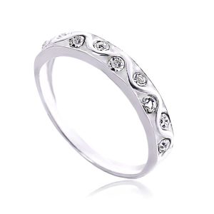 Obrączka z kamieniami