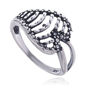 Pierścionek ażurowy serce