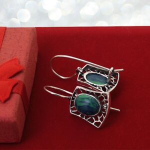 Retro kolczyki z zielonym kamieniem