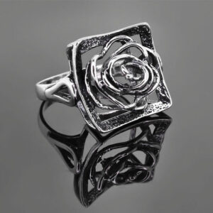 Pierścionek ażurowa róża