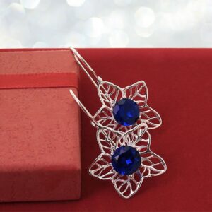 Kolczyki kwiaty z szafirową cyrkonią