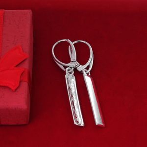 Minimalistyczne prostokątne kolczyki