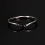 Srebra obrączka "V"