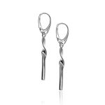 Kolczyki ze skręconym elementem