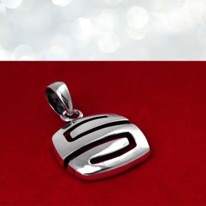 Wisiorek geometryczny