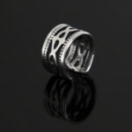 Nausznica zaciskowa ażurowa