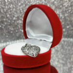 Ażurowy wisiorek serce z łańcuszkiem KOMPLET