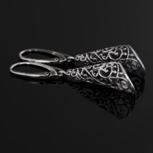 Kolczyki ażurowe stożki