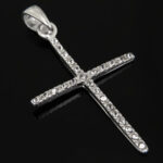 Krzyżyk z cyrkoniami