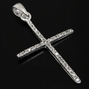 Krzyżyk z cyrkoniami