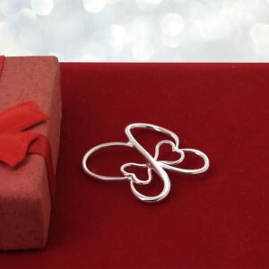 Wisiorek ażurowy motyl