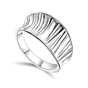 Pierścionek wklęsły zdobiony