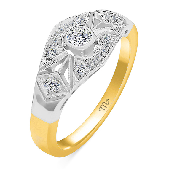 Złoty pierścionek zaręczynowy z diamentami