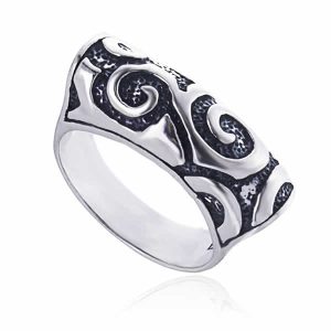 Pierścionek zdobiony szeroki