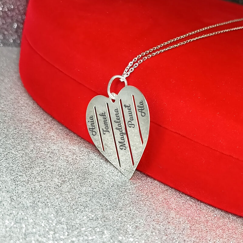 Naszyjnik serce z imionami dzieci - 4 imiona
