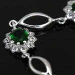 Bransoletka z zielonymi cyrkoniami