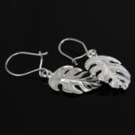 Kolczyki monstery wiszące