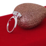 Pierścionek z cyrkonią 10mm