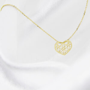 Złoty naszyjnik z ażurowym sercem 333