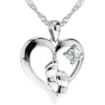 Naszyjnik srebrne serce ze stópkami