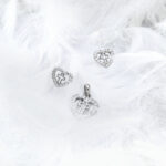 Komplet - kolczyki i wisiorek - krzyże w sercach