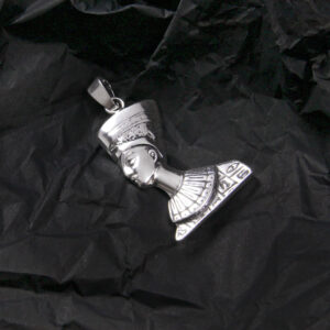 Wisior Nefretete Królowa Egiptu