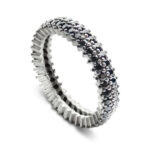 Obrączka z czarnymi cyrkoniami