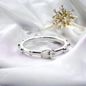 Srebrny różaniec na palec