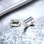 Kolczyki z pasem greckim i szafirowymi cyrkoniami